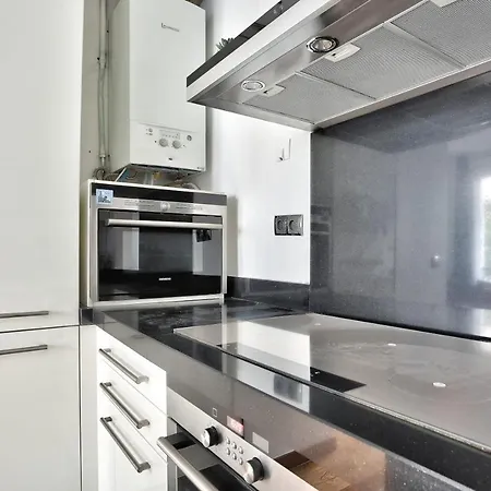 Appartement Quartier Champs-Elysees 4 Free Netflix-2