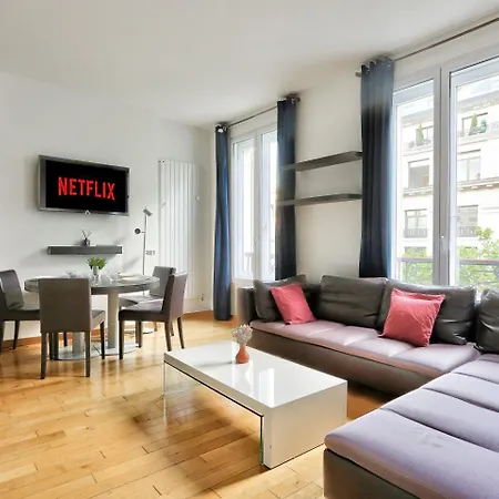 Appartement Quartier Champs-Elysees 4 Free Netflix-3
